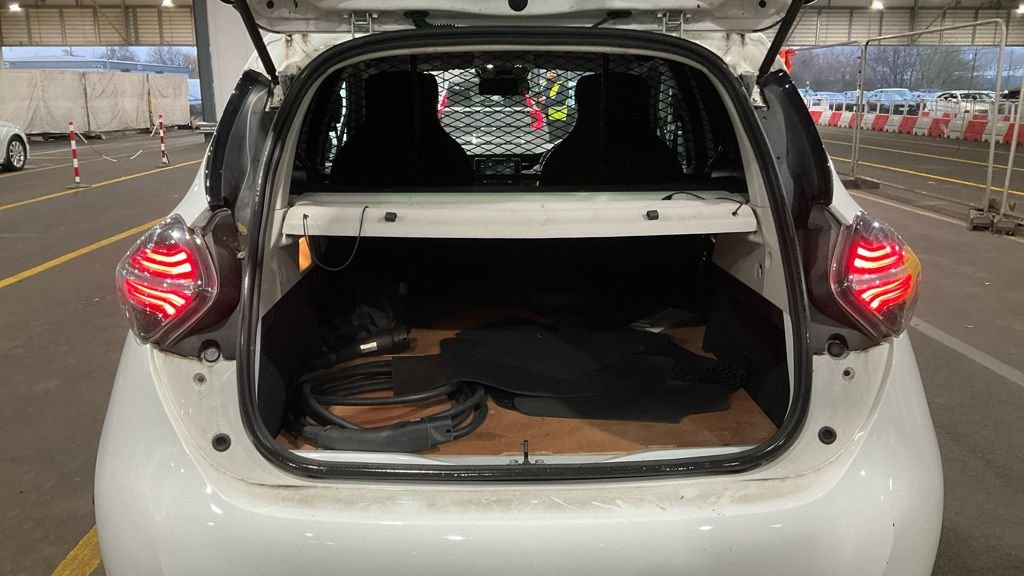 Used Renault Zoe 2021 for sale - 77038440: Photo 4