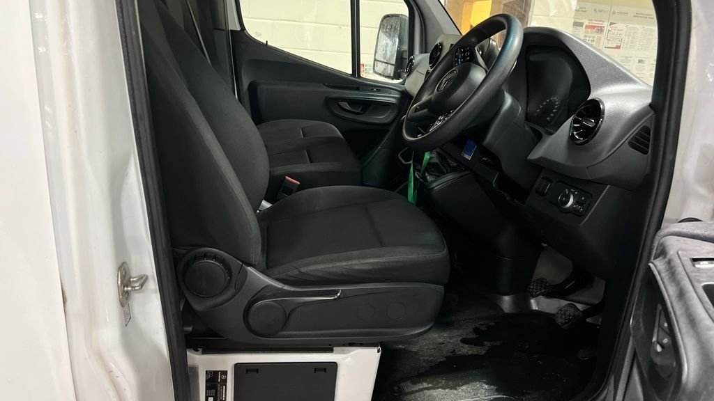 Used Mercedes-Benz Sprinter 2023 for sale - 77680679: Photo 12