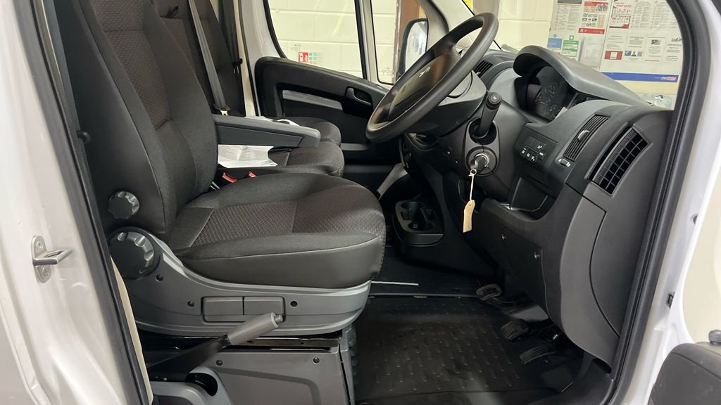 Used Peugeot Boxer 2023 for sale - 76280252: Photo 2