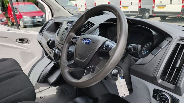 Used Ford Transit 2018 for sale - 76123671: Photo 17