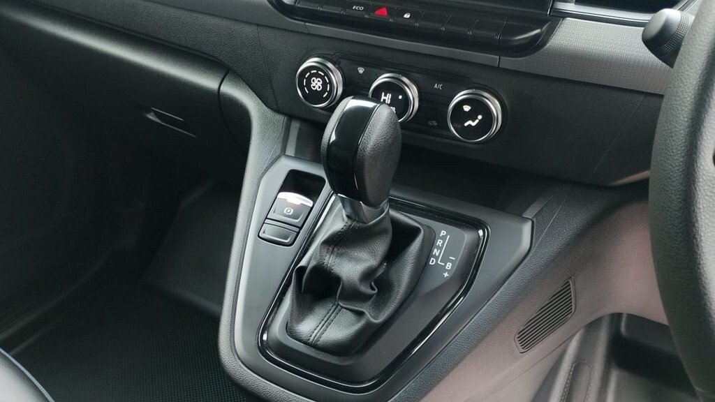 Used Nissan Other 2023 for sale - 77133718: Photo 17