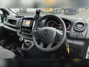 Used Renault Trafic 2021 for sale - 76185455: Photo 2