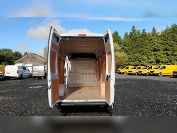 Used Peugeot Boxer 2023 for sale - 76123710: Photo 3