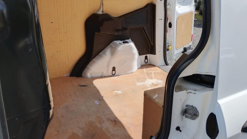 Used Ford Transit Courier 2019 for sale - 76123675: Photo 10