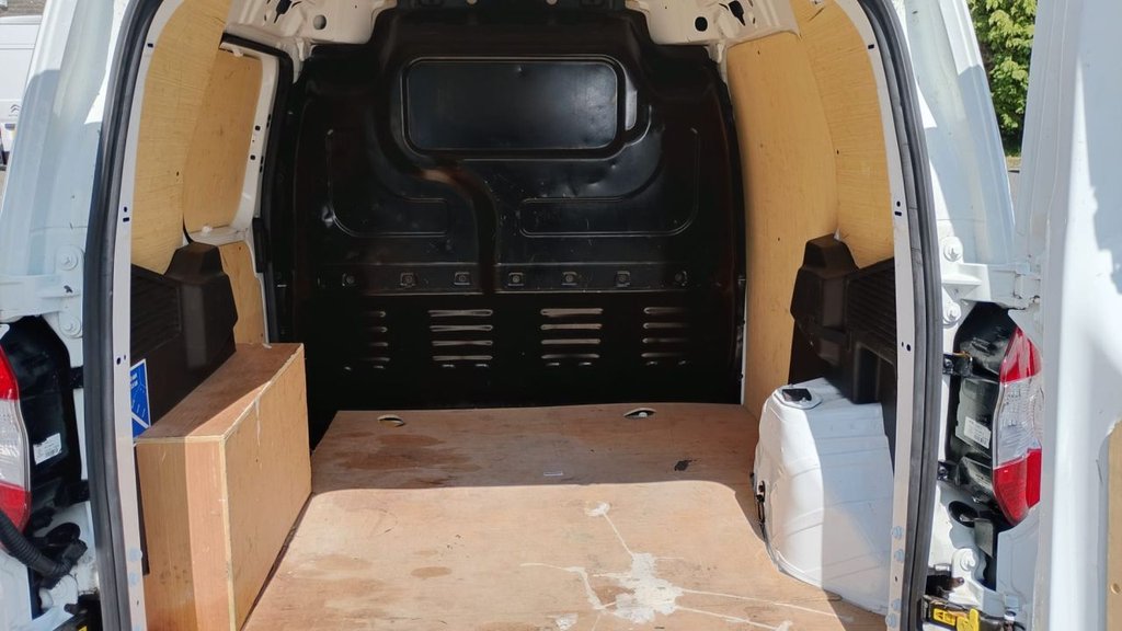 Used Ford Transit Courier 2019 for sale - 76123675: Photo 11