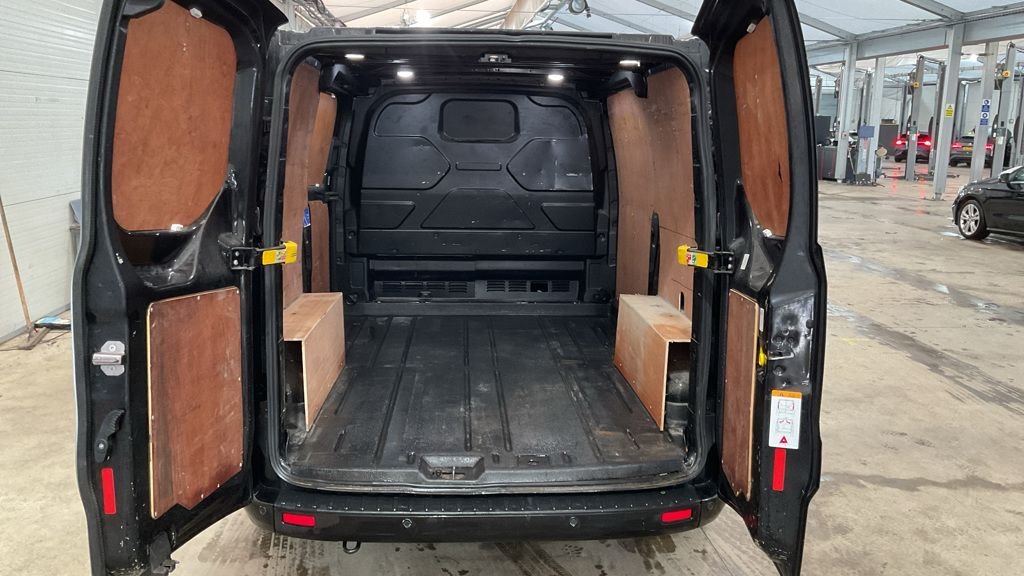 Used Ford Transit Custom 2021 for sale - 77408505: Photo 4