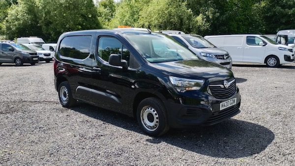 Used Vauxhall Combo 2020 for sale - 76123705: Photo 1