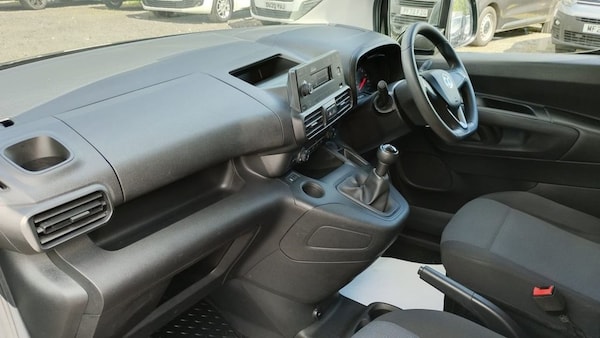 Used Vauxhall Combo 2020 for sale - 76123705: Photo 2