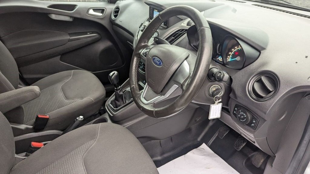 Used Ford Transit Courier 2019 for sale - 76123676: Photo 18