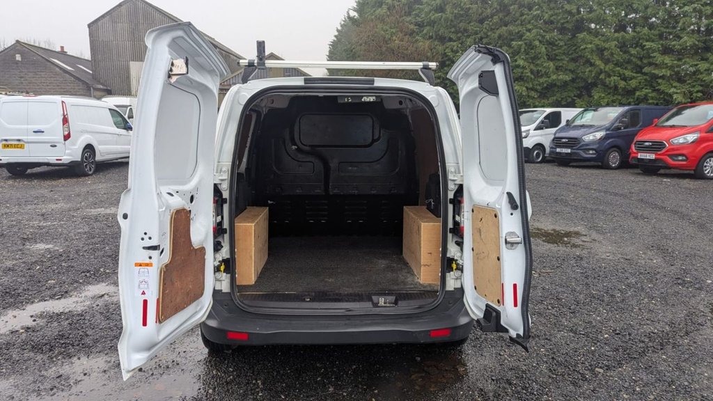 Used Ford Transit Courier 2019 for sale - 76123676: Photo 4