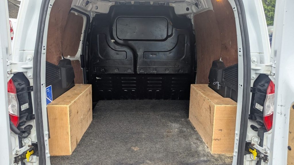 Used Ford Transit Courier 2019 for sale - 76123676: Photo 5