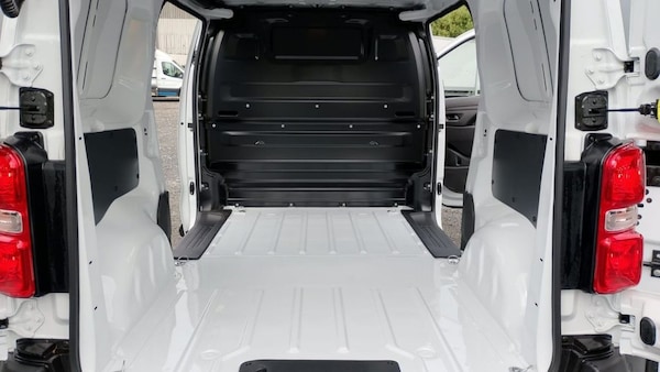 Used Vauxhall Vivaro 2023 for sale - 76123695: Photo 18