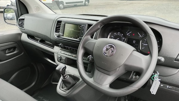 Used Vauxhall Vivaro 2023 for sale - 76123695: Photo 2