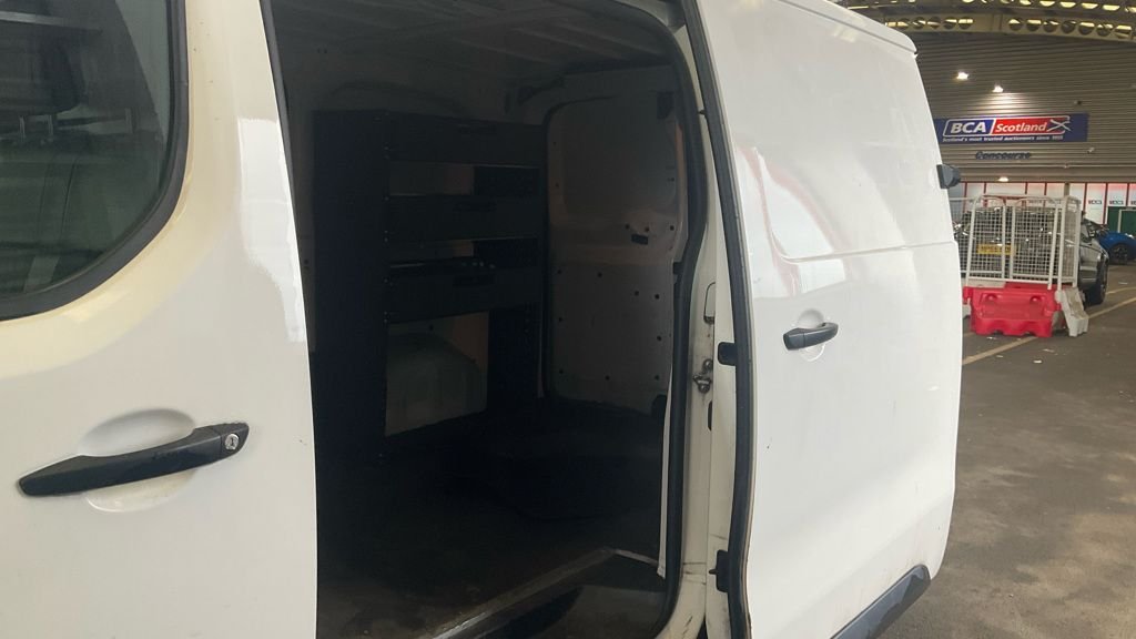 Used Vauxhall Vivaro 2021 for sale - 76496575: Photo 8
