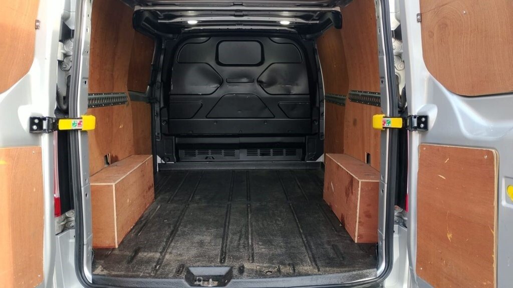 Used Ford Transit Custom 2022 for sale - 77600195: Photo 16
