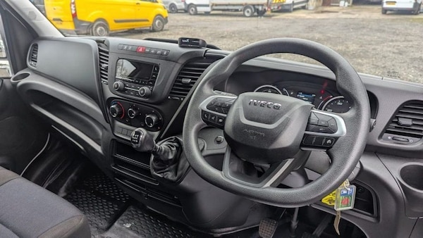 Used Iveco Daily 2021 for sale - 76123739: Photo 2