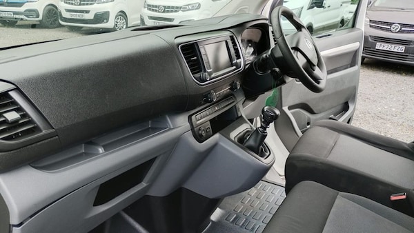 Used Vauxhall Vivaro 2020 for sale - 76123682: Photo 2