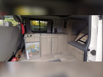 Used Volkswagen Transporter 2012 for sale - 76118934: Photo