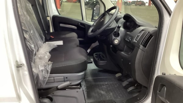 Used Peugeot Boxer 2023 for sale - 76279762: Photo 2