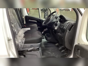 Used Peugeot Boxer 2023 for sale - 76279762: Photo 2