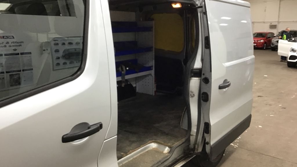 Used Vauxhall Vivaro 2019 for sale - 76470298: Photo 9