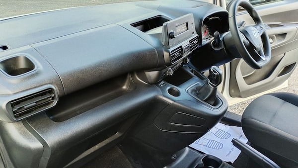 Used Vauxhall Combo 2020 for sale - 76123720: Photo 2