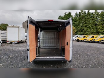 Used Vauxhall Movano 2022 for sale - 76123730: Photo 4