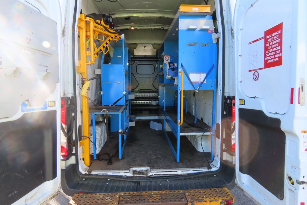 Used Ford Transit 2018 for sale - 76821079: Photo 2