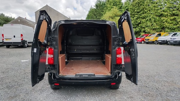 Used Vauxhall Vivaro 2020 for sale - 76123694: Photo 3