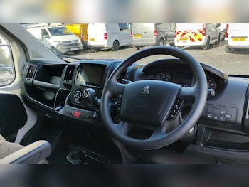 Used Peugeot Boxer 2023 for sale - 77507052: Photo