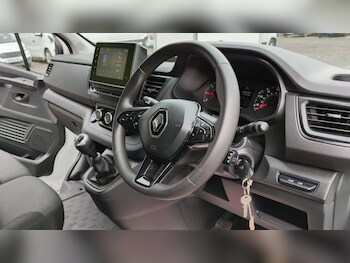 Used Renault Trafic 2022 for sale - 76123704: Photo 2