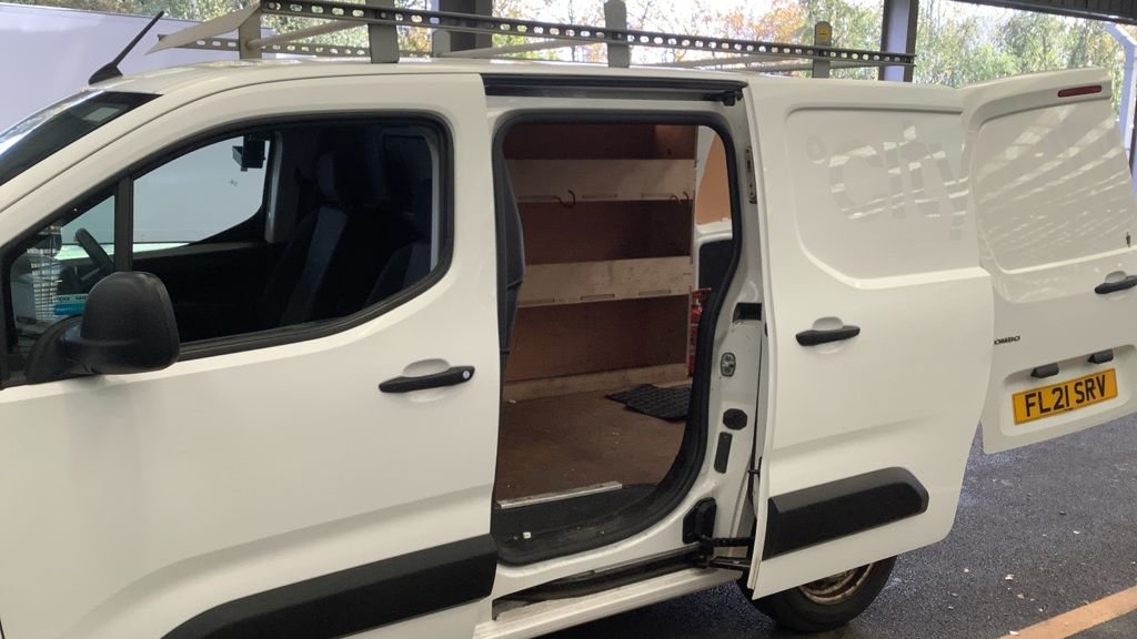 Used Vauxhall Combo 2021 for sale - 76470273: Photo 9