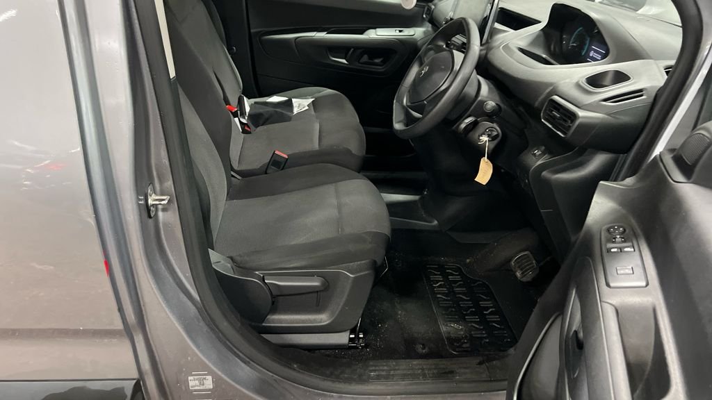 Used Peugeot e-Partner 2022 for sale - 76356507: Photo 2