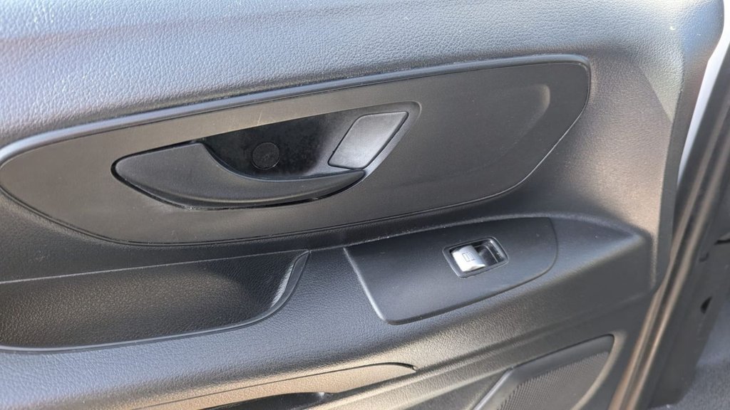 Used Mercedes-Benz Vito 2022 for sale - 77498723: Photo 13