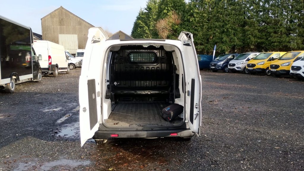 Used Nissan e-NV200 2015 for sale - 76642504: Photo 12