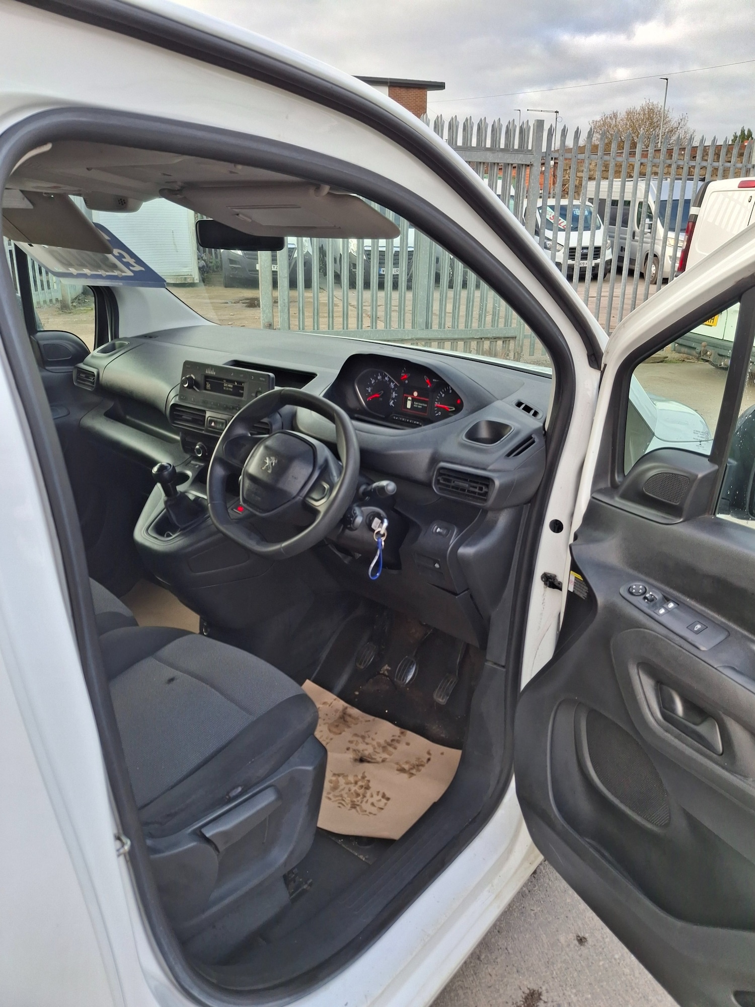 Used Peugeot Partner 2019 for sale - 76985134: Photo 9