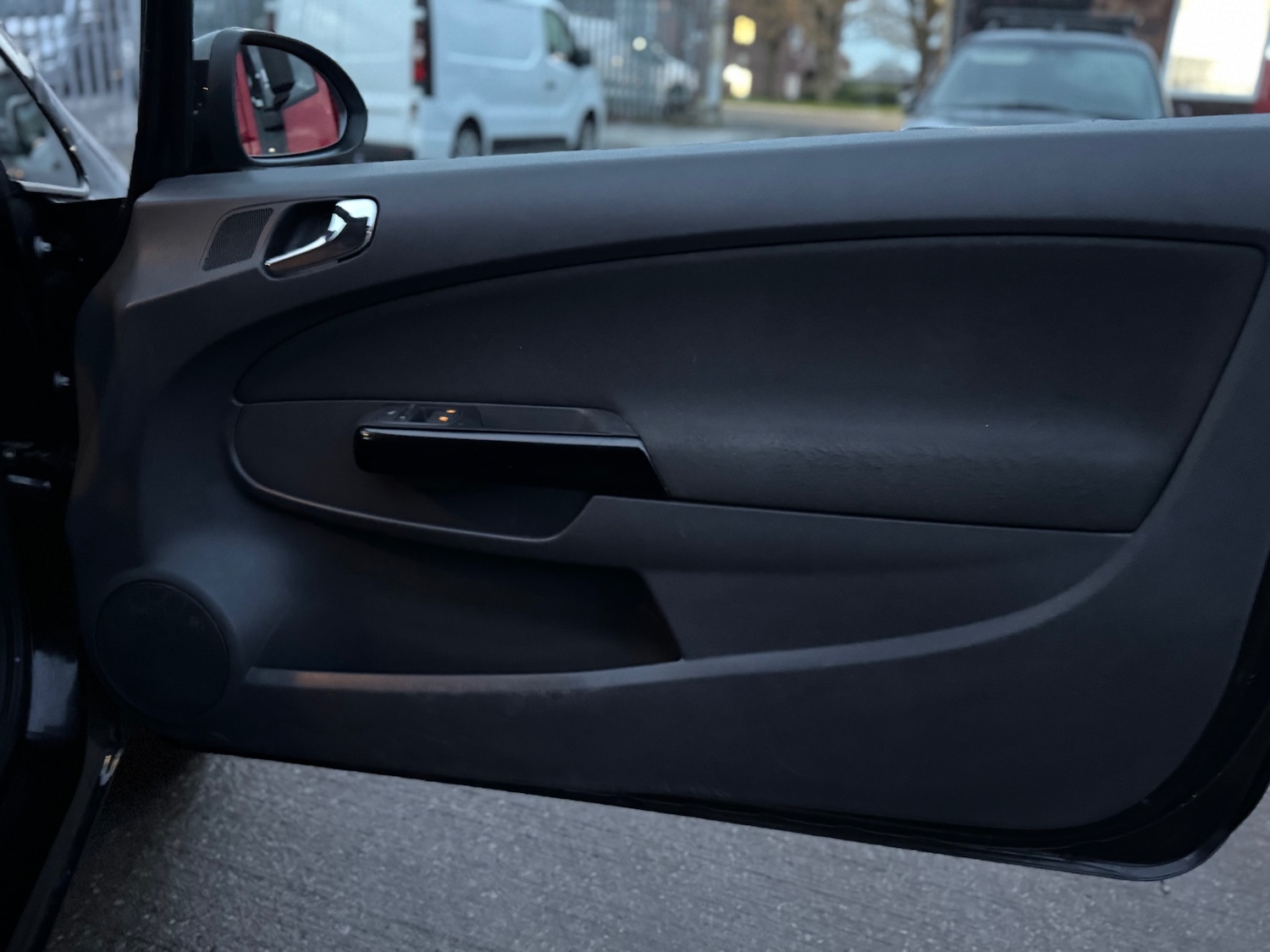 Used Vauxhall Corsa 2010 for sale - 76655828: Photo 9