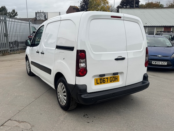 Used Citroen Berlingo 2017 for sale - 76195881: Photo 4