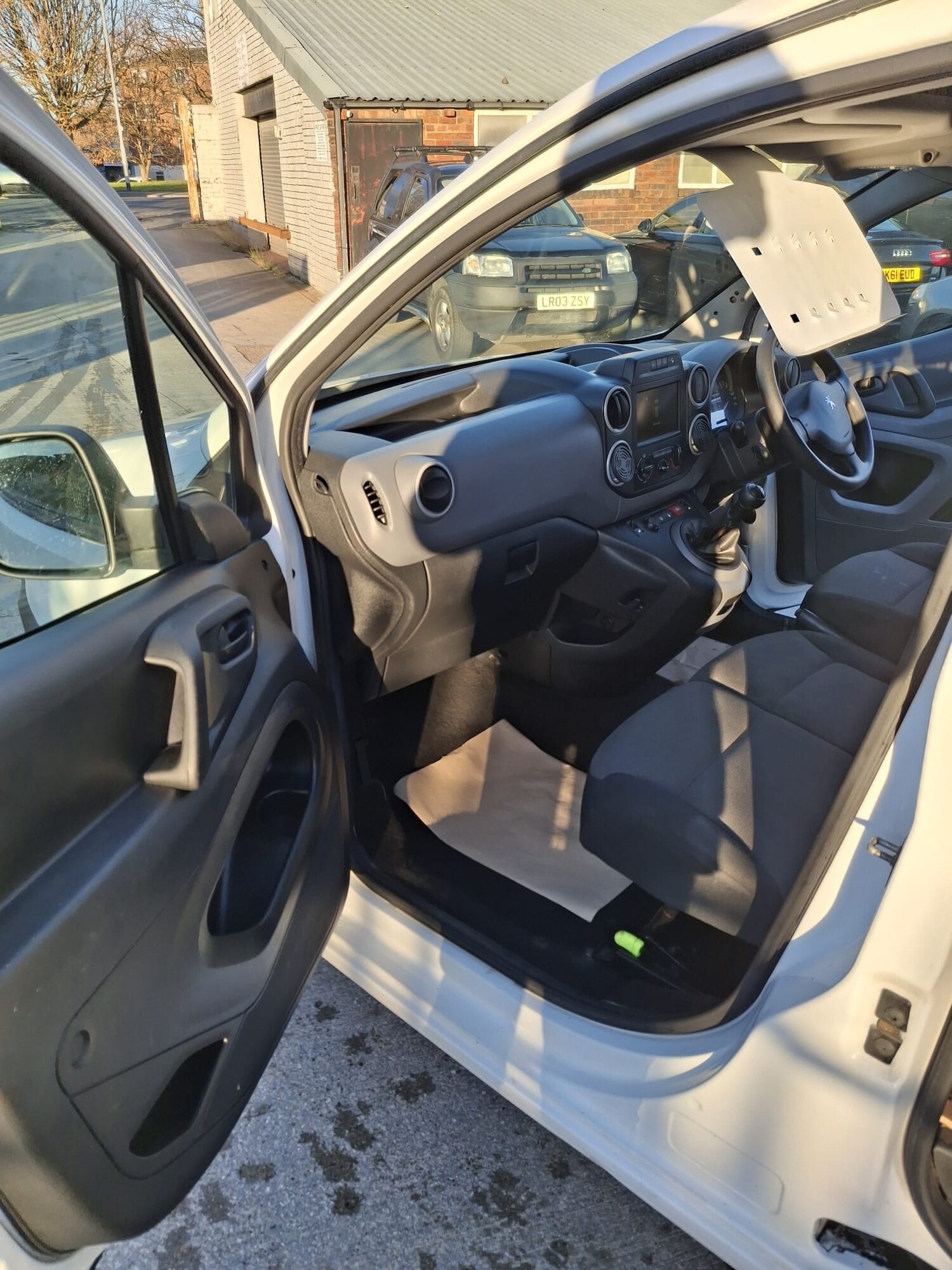 Used Peugeot Partner 2017 for sale - 76758976: Photo 10