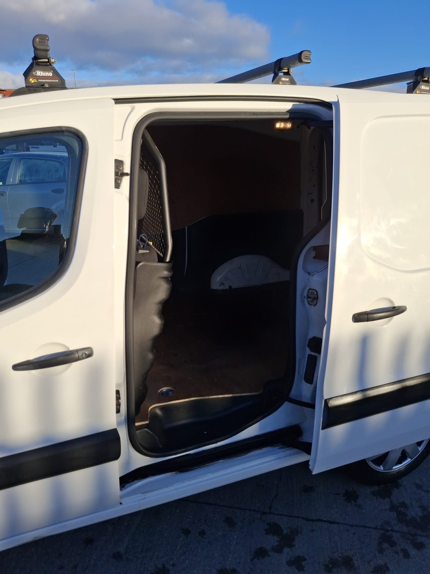 Used Peugeot Partner 2017 for sale - 76758976: Photo 11