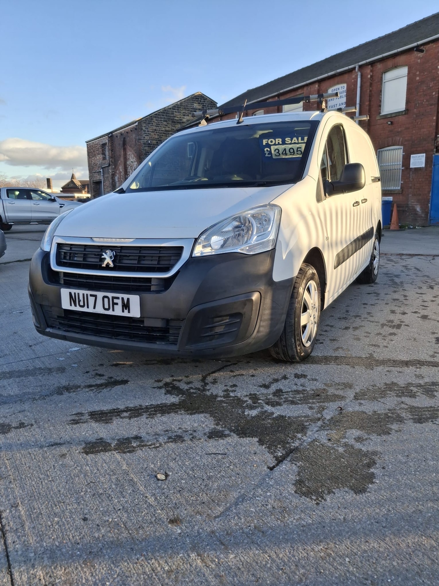 Used Peugeot Partner 2017 for sale - 76758976: Photo 3
