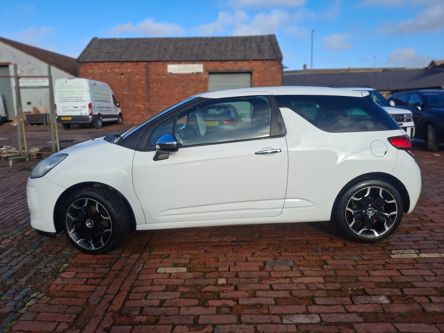 Used Citroen DS3 2010 for sale - 77400205: Photo 3