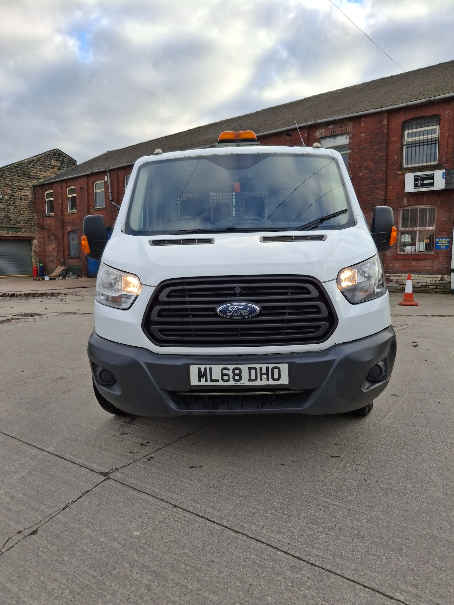 Used Ford Transit 2018 for sale - 77051072: Photo 2