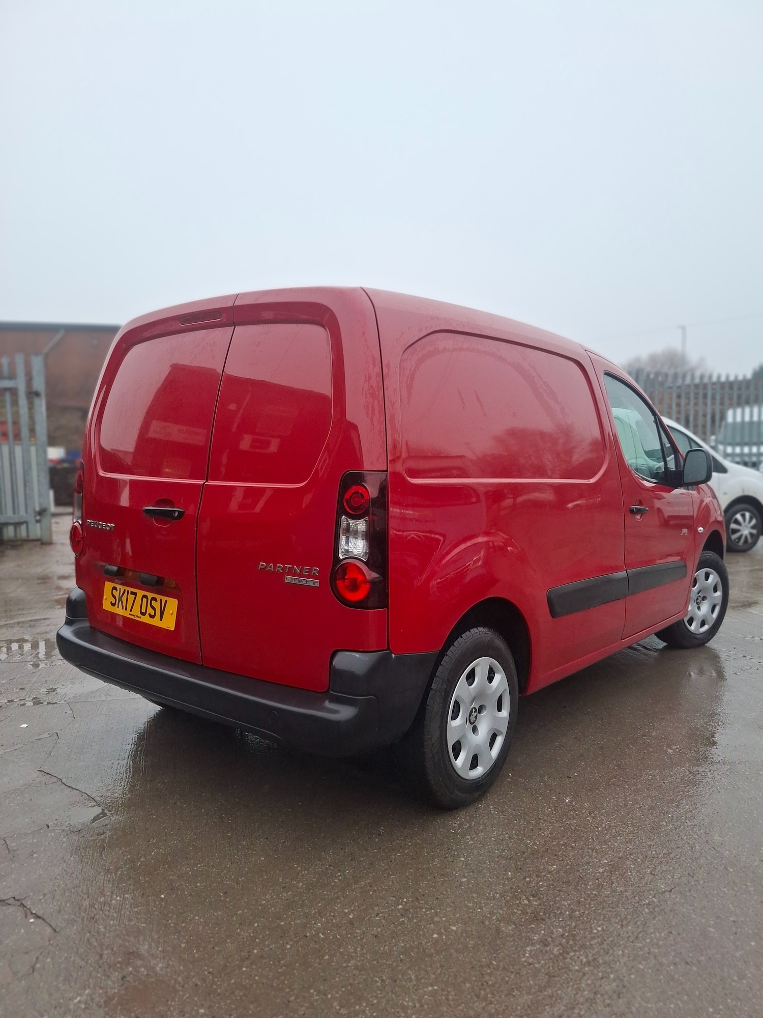 Used Peugeot Partner 2017 for sale - 77385530: Photo 6