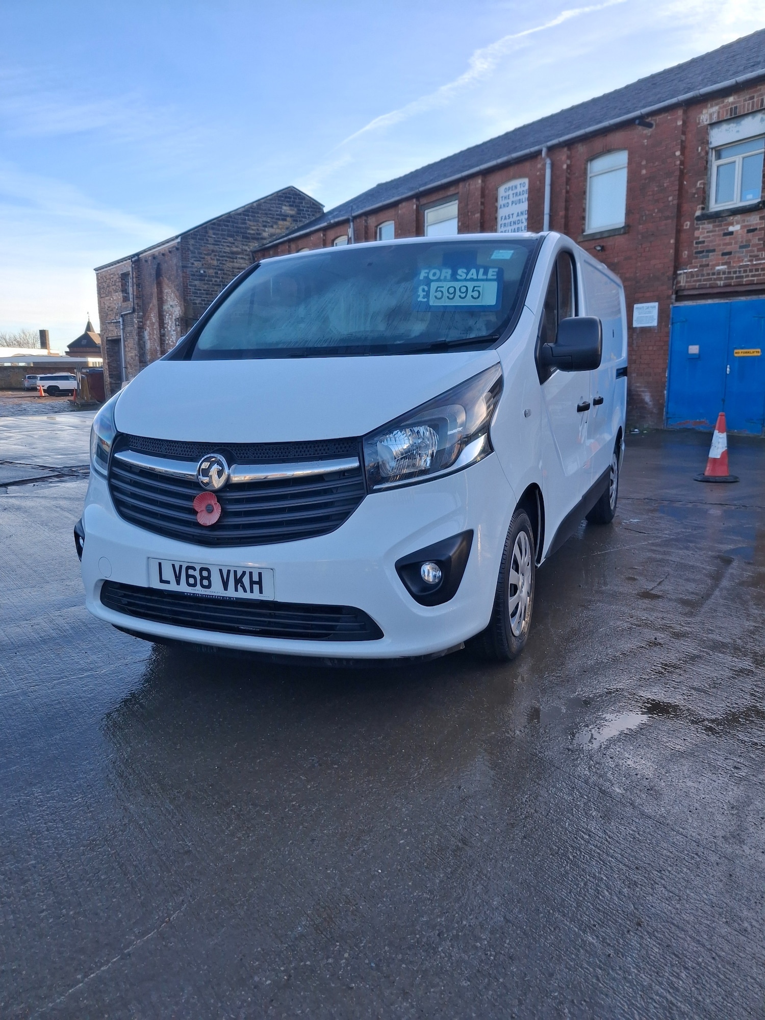 Used Vauxhall Vivaro 2018 for sale - 76950999: Photo 3