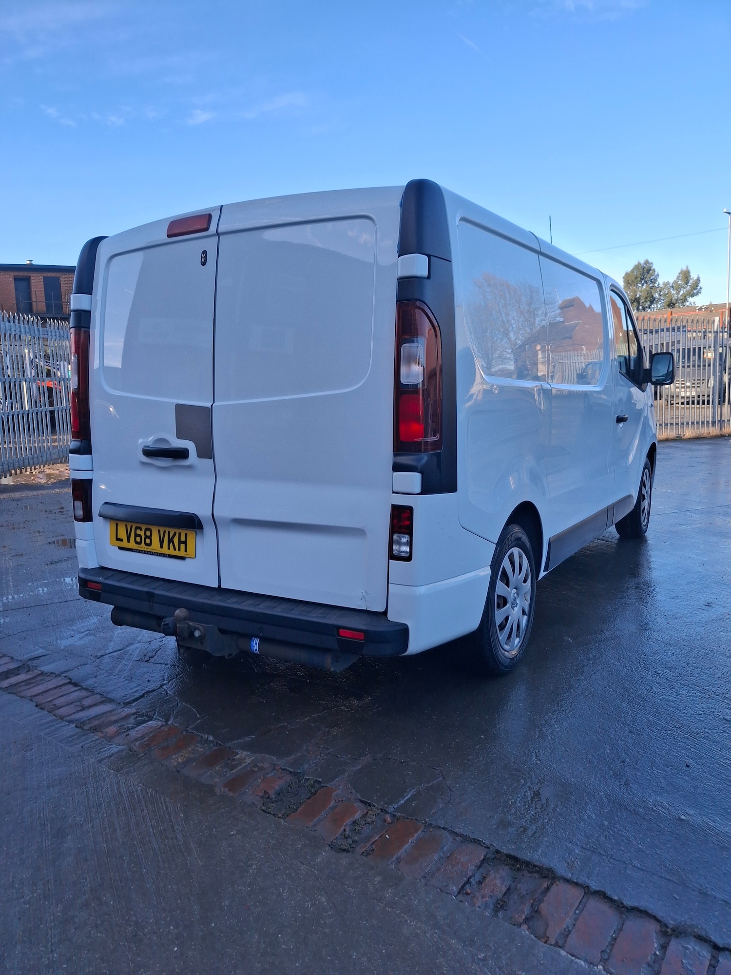 Used Vauxhall Vivaro 2018 for sale - 76950999: Photo 7