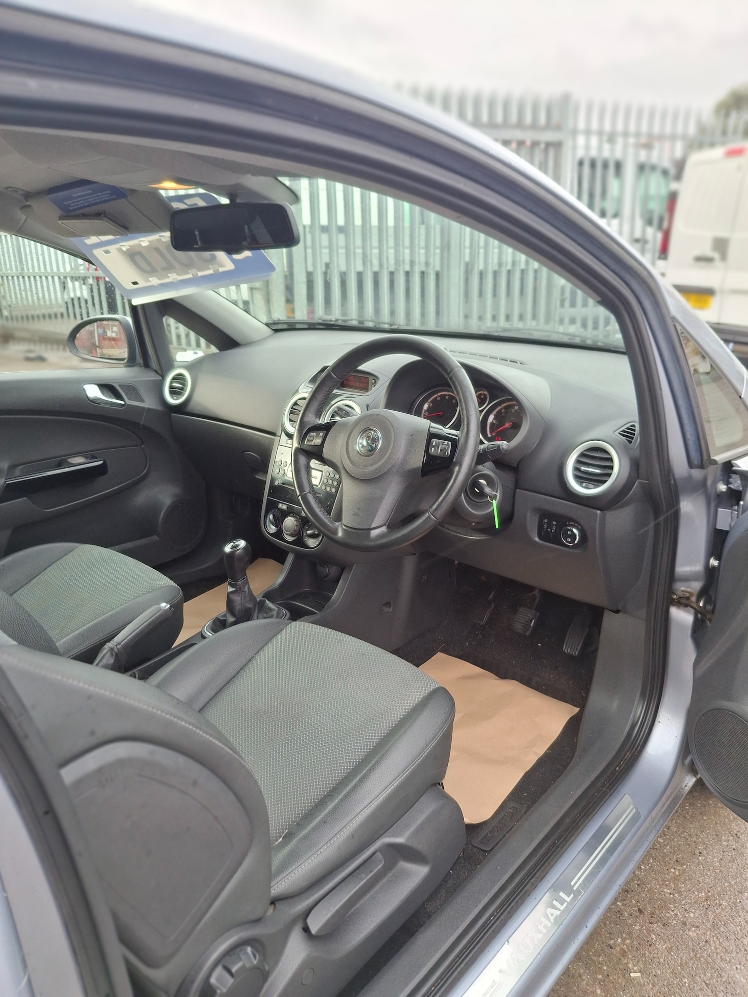 Used Vauxhall Corsa 2010 for sale - 77548396: Photo 10