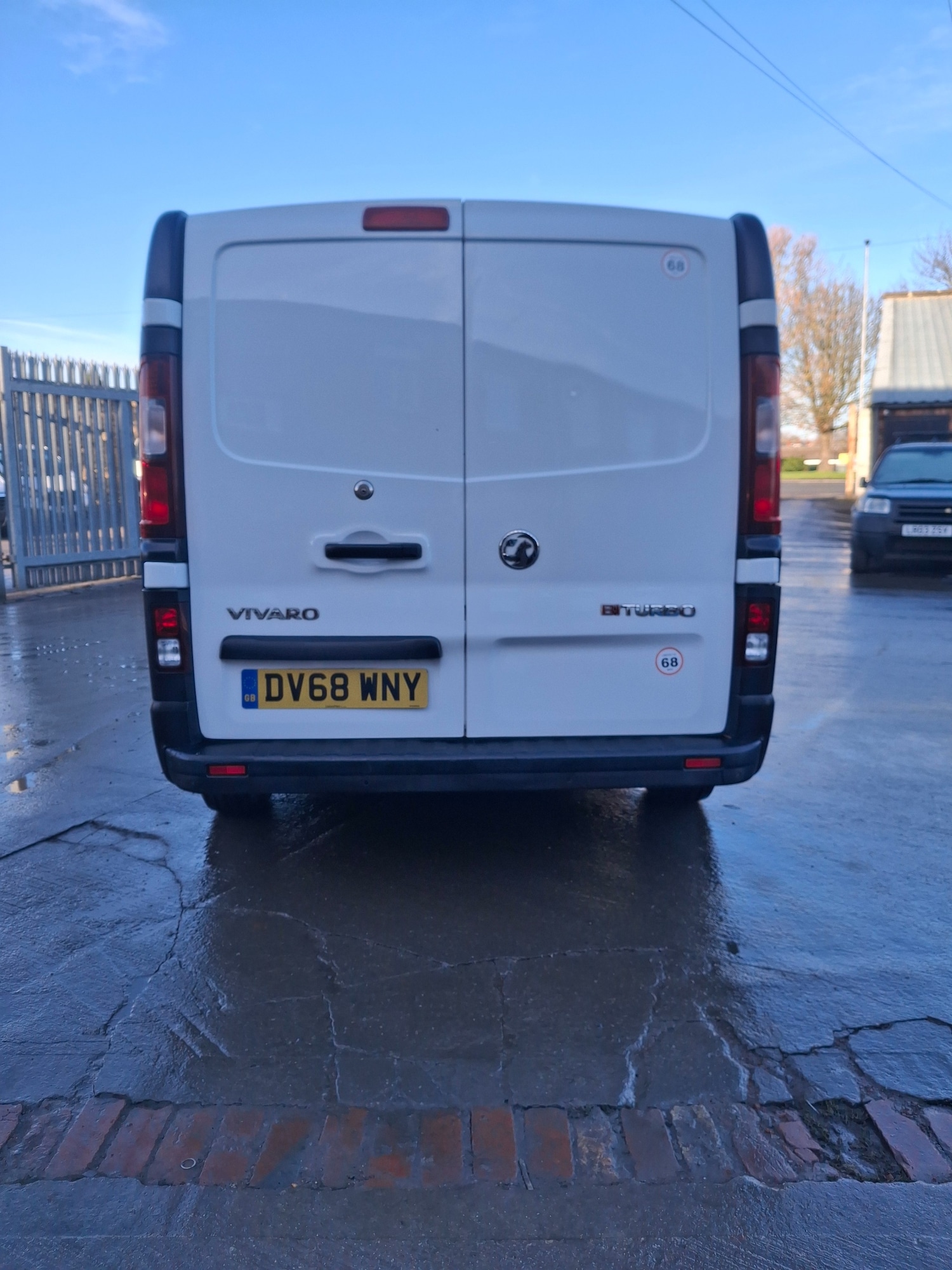 Used Vauxhall Vivaro 2018 for sale - 76932236: Photo 5