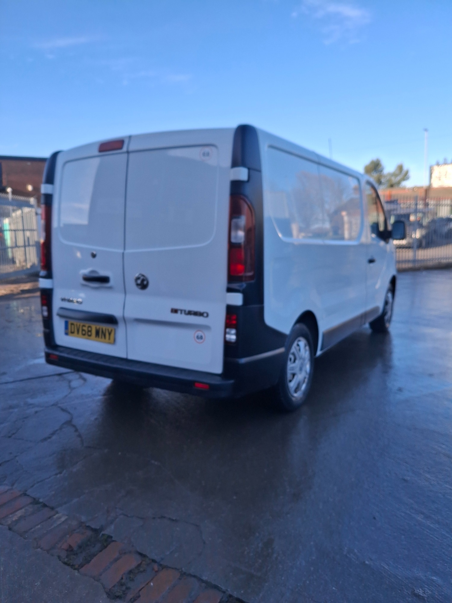 Used Vauxhall Vivaro 2018 for sale - 76932236: Photo 6