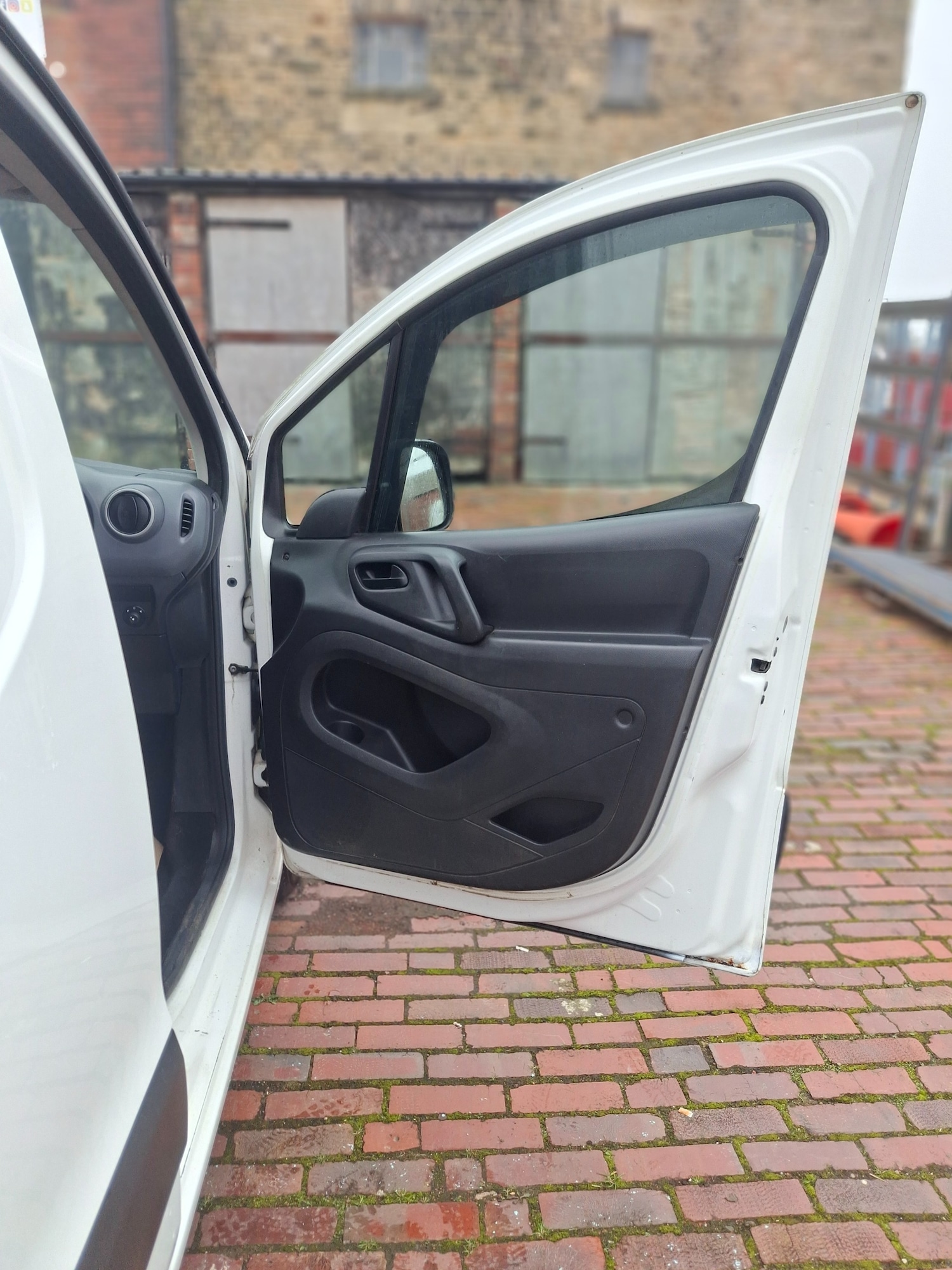 Used Peugeot Partner 2012 for sale - 77797411: Photo 9